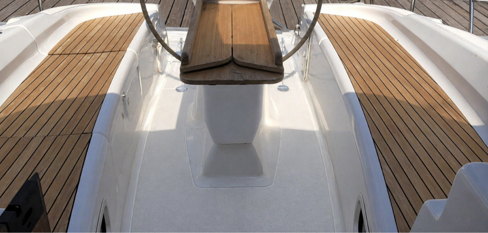 Bavaria 35 Cruiser Deck-Kit PRO Real Teak Cockpit seating